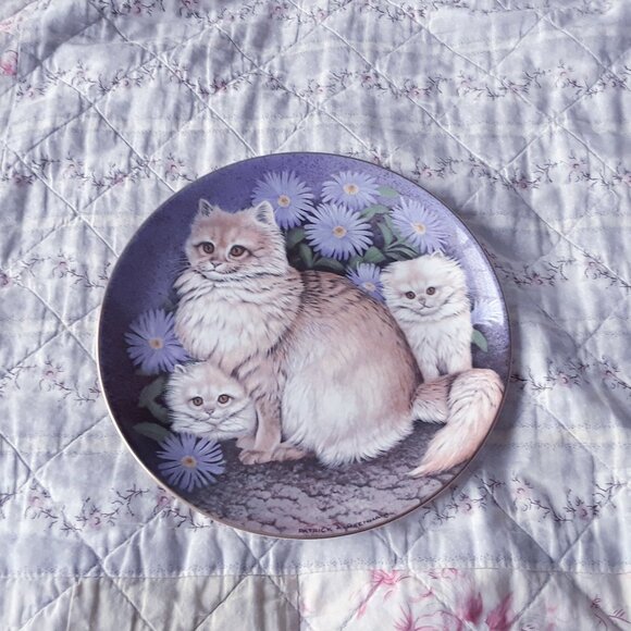 Vintage Royal Stafford Bone China Cat Plate - Picture 1 of 6